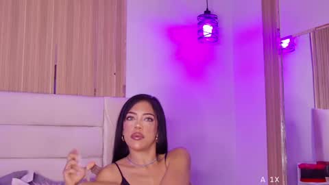 Snapshot of mami_natacha19x chatting on 05.08.26 nati online show from 05.08.26