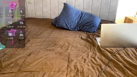 Caroline online show from 02.20.25