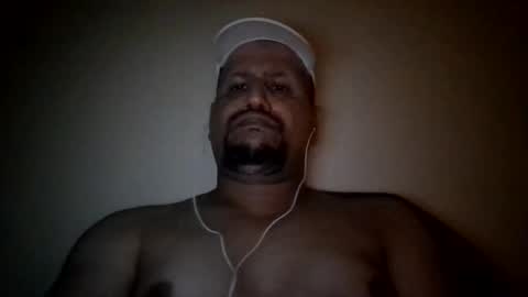 Snapshot of man_new chatting on 12.08.24 Man new online show from 12.08.24