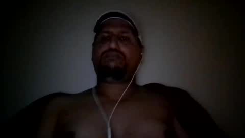 Snapshot of man_new chatting on 02.19.25 Man new online show from 02.19.25
