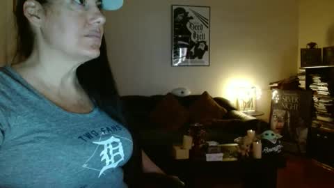 mandaloriangirlsfight online show from 10.10.25