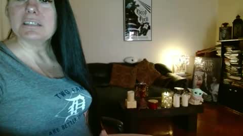 mandaloriangirlsfight online show from 03.08.26