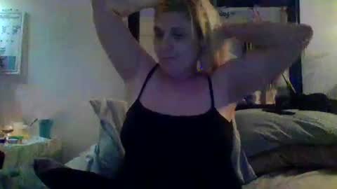 mindy22 online show from 02.14.25