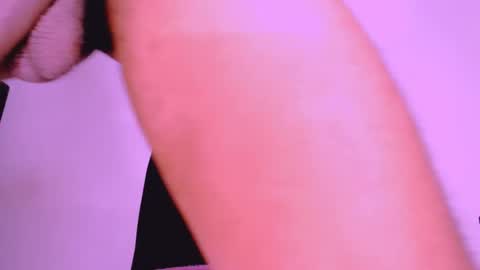 Snapshot of mandingxoxhot chatting on 01.31.25 juan camilo online show from 01.31.25