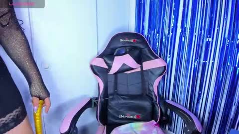 Snapshot of mandy_sugarass chatting on 05.19.26 Mandy Mosquera online show from 05.19.26