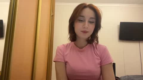 Mia online show from 12.22.25