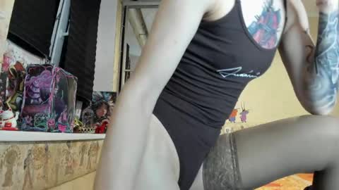 Snapshot of mandyshine chatting on 05.08.26 Mandy online show from 05.08.26
