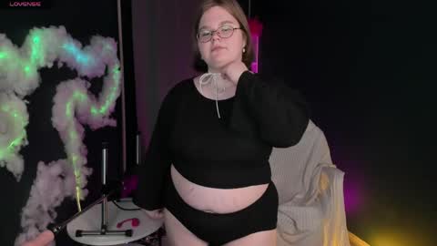 Snapshot of maneela_kennedy chatting on 04.15.26 Maneela online show from 04.15.26