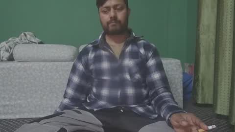 Snapshot of manees1122 chatting on 02.28.25 Roshan online show from 02.28.25