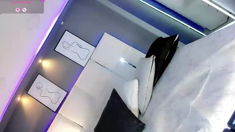 Snapshot of manellyksparklee chatting on 02.24.26 manellyksparklee online show from 02.24.26