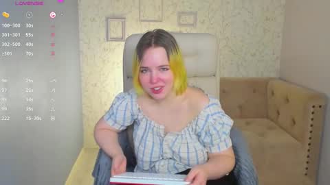 manic_pixie_ online show from 02.02.25