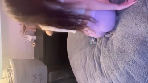 manicpixiedreamfrog online show from 02.03.26