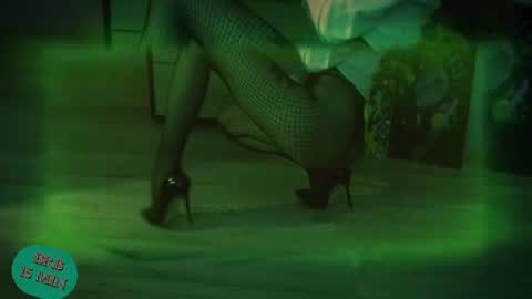 Snapshot of manifreyja chatting on 07.19.26 Amelie online show from 07.19.26