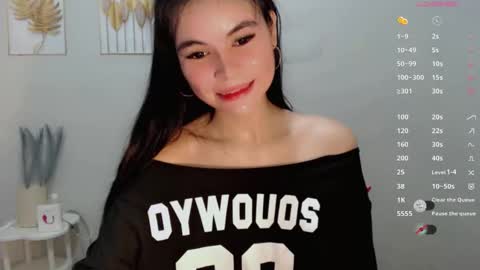 manilynforyou online show from 10.28.25