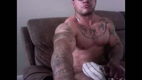 Snapshot of manmuscles3 chatting on 03.01.25 manmuscles3 online show from 03.01.25