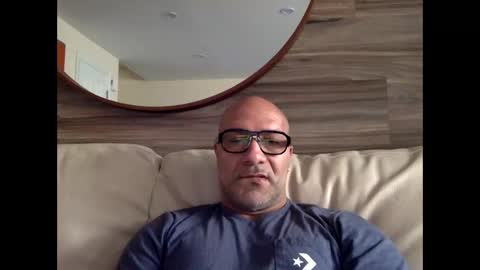 Snapshot of manny77977 chatting on 12.17.25 david 77977 online show from 12.17.25