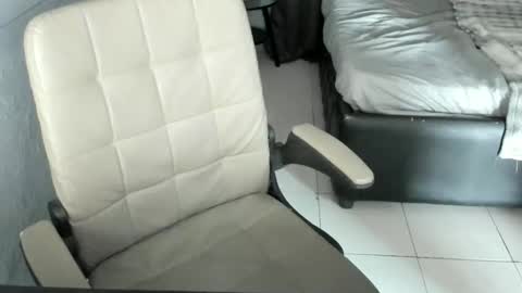 Snapshot of manofyour_lustxx chatting on 02.17.26 MR. JAY online show from 02.17.26