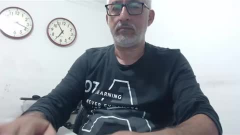 Manolito online show from 12.16.24