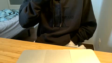 manu97k online show from 12.22.25