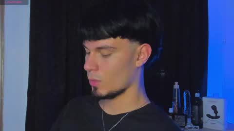 Snapshot of manu__05 chatting on 05.22.26 independent model online show from 05.22.26