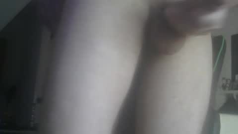 Snapshot of manu_cum chatting on 04.22.26 manu_cum online show from 04.22.26
