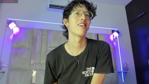 Snapshot of manu_vera8 chatting on 12.29.24 Manuel online show from 12.29.24