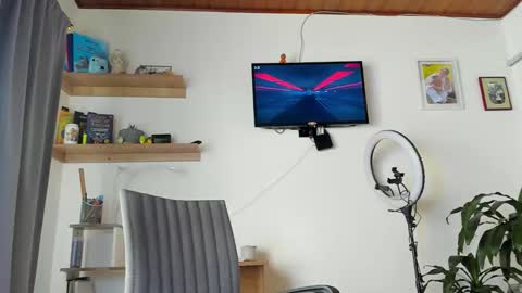 manucute 23  online show from 12.03.25