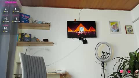 manucute 23  online show from 12.18.25