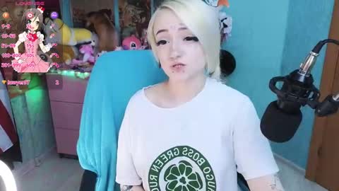 Manuela online show from 03.11.25