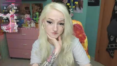 Snapshot of manuela_unicorn chatting on 07.19.26 Manuela online show from 07.19.26