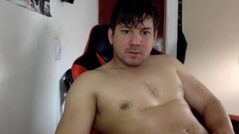 Snapshot of manuelle_francesco chatting on 10.11.25 Manu online show from 10.11.25