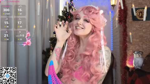 Snapshot of mao_me_meow chatting on 12.19.24 Sasha online show from 12.19.24