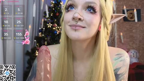 Snapshot of mao_me_meow chatting on 12.28.24 Sasha online show from 12.28.24