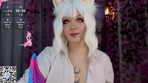 Snapshot of mao_me_meow chatting on 03.12.25 Sasha online show from 03.12.25