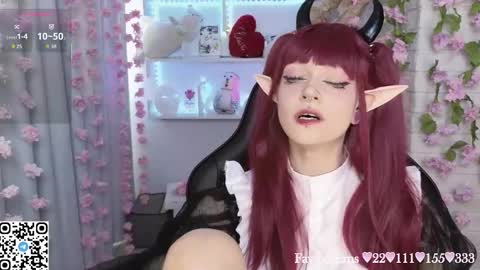 Snapshot of mao_me_meow chatting on 10.05.25 Sasha online show from 10.05.25