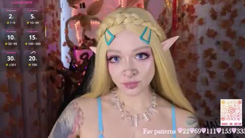 Snapshot of mao_me_meow chatting on 11.30.25 Sasha online show from 11.30.25