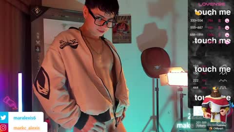 Snapshot of mar_alexis chatting on 12.26.24 mar_alexis online show from 12.26.24