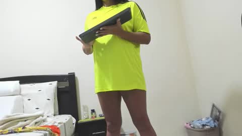 Mara online show from 12.15.25