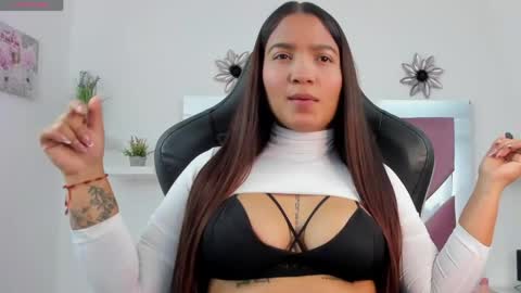 Snapshot of mara_blakee chatting on 05.20.26 mara_blakee online show from 05.20.26