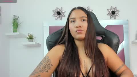 Snapshot of mara_blakee chatting on 05.21.26 mara_blakee online show from 05.21.26