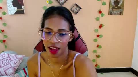 Snapshot of mara_summer chatting on 04.19.26 Mara 3 online show from 04.19.26