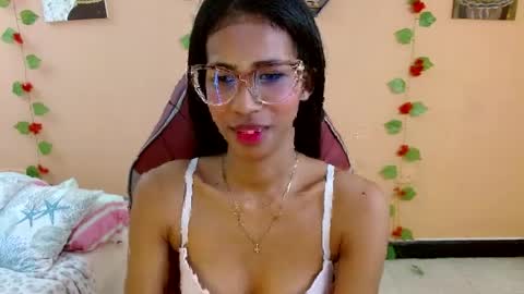 Snapshot of mara_summer chatting on 04.24.26 Mara 3 online show from 04.24.26