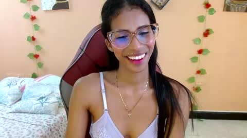Snapshot of mara_summer chatting on 05.04.26 Mara 3 online show from 05.04.26