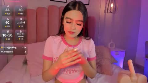 Snapshot of mara_swan_ chatting on 02.13.26 MARA online show from 02.13.26