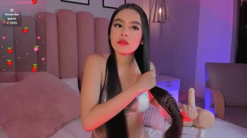 Snapshot of mara_swan_ chatting on 02.26.26 MARA online show from 02.26.26