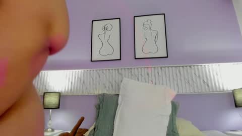 Snapshot of maraasweet chatting on 01.10.25 Mrs. Sweet online show from 01.10.25
