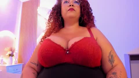 Snapshot of maraasweet chatting on 02.16.26 Mrs. Sweet online show from 02.16.26