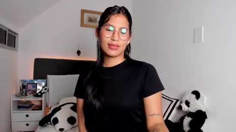 Snapshot of maragirl chatting on 03.12.26 Mara online show from 03.12.26