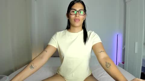 Snapshot of maragirl chatting on 06.08.26 Mara online show from 06.08.26
