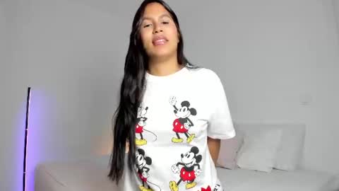 Snapshot of maragirl chatting on 06.25.26 Mara online show from 06.25.26